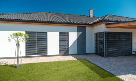 Ako spoznať kvalitnú vonkajšiu žalúziu: Zamerané na detaily a materiály