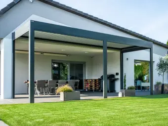 Pripravte terasu a pergolu na jar: Kompletný návod