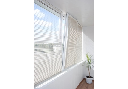 Žalúzie do plastových okien
